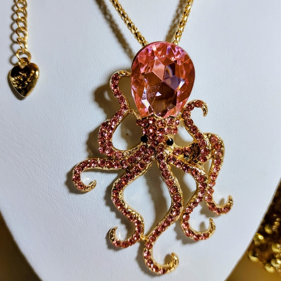 Betsey Johnson Jewelry - Betsey Johnson Gold and Pink Octopus Necklace